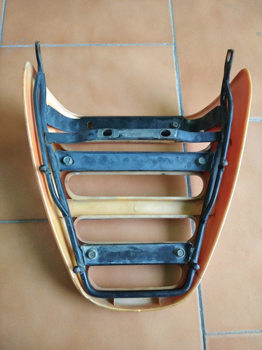 Imagen 2 de 2 de Parrilla De Moto Scooter, Mustang Bera, Fórmula Ubico