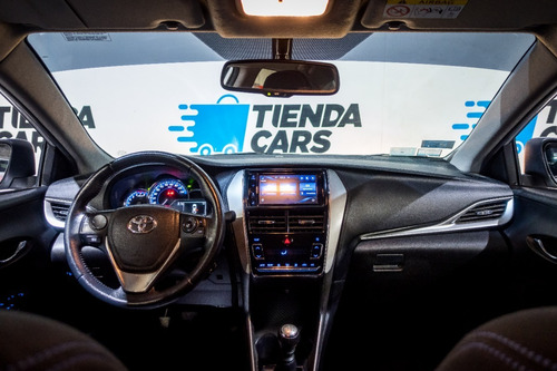 Imagen 3 de 8 de Toyota Yaris Xls 4 Puertas Mt