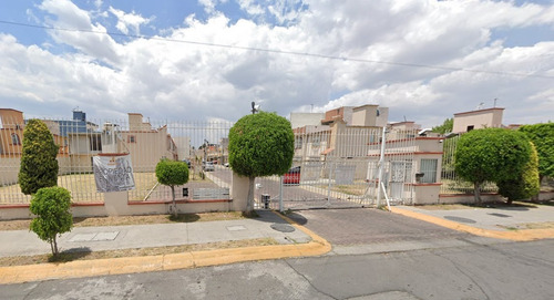Preciosa Y Amplia Casa, Excelente Ubicación En Fracc. Residencial Las Américas Ecatepec. A Solo Unos Minutos De La Cdmx!!! -no Créditos- Jagr