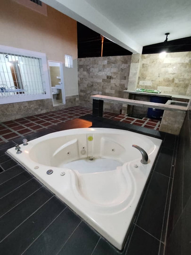 Imagen 9 de 13 de Casa En Alquiler Tucacas