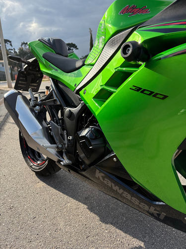Kawasaki Ninja 300