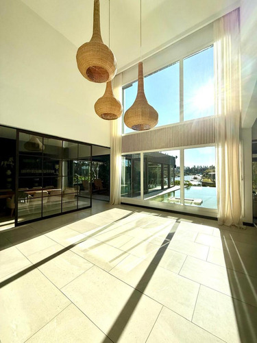 Casa En El Yacht