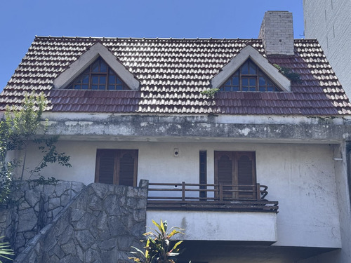 Venta Casa 4 Dormitorios Piscina Cocheras Jardin Rosario Abasto