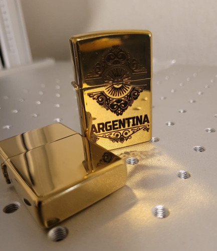 Encendedor Clásico Genérico + Grabado Láser Personalizado Dorado