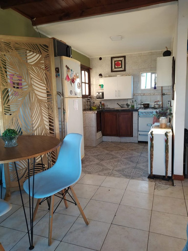 Local Comercial Con Departamento De 3 Ambientes En Avenida Paso Y Salta