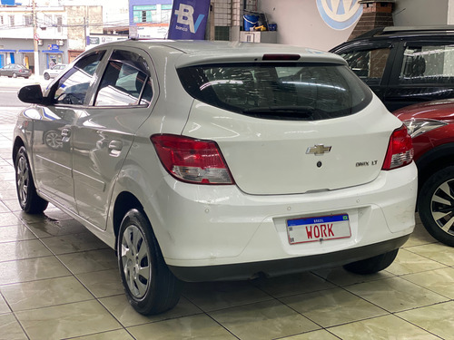 Chevrolet Onix 1.0 Lt 5p