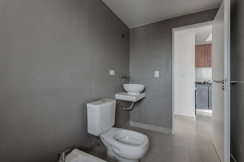 Venta Caseros Centro Departamento 2 Ambientes A Estrenar