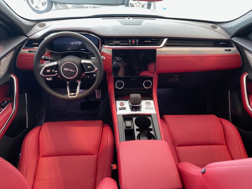 Imagen 9 de 14 de Jaguar F-pace Se R-dynamic 2021