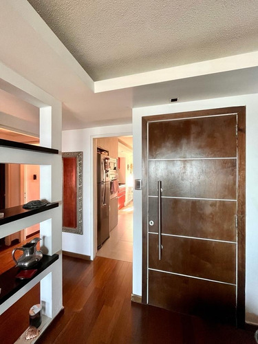 Imagen 5 de 22 de Apartamento De Diseño Remodelado Piso Alto Sobre Rambla Bajo De Precio! El Mejor Punto De Montevideo Y La Mejor Vista