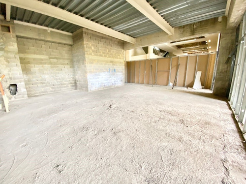 Imagen 6 de 6 de Se Alquila Local Comercial 180m² En Cerro Verde