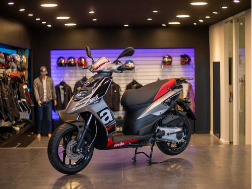 Imagen 10 de 25 de Scooter Aprilia Sr 160 Gris Financiación Disponible Usb Abs