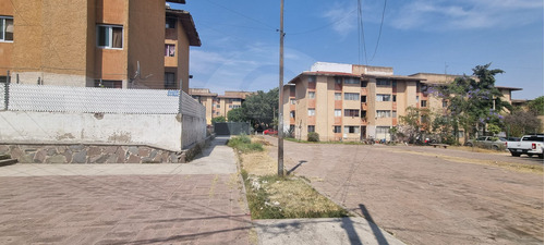 Departamento En Venta En Colinas Del Rey
