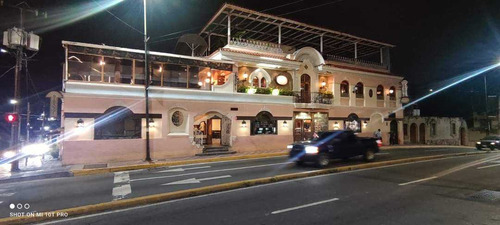 Venta Local + Fondo 1.890 Mt2 Panaderia Gastro Bar Av El Hatillo 