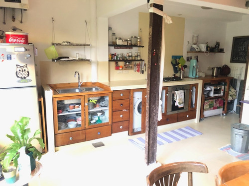 Imagen 7 de 14 de Casa Venta 3 Ambientes La Lucila Jardín