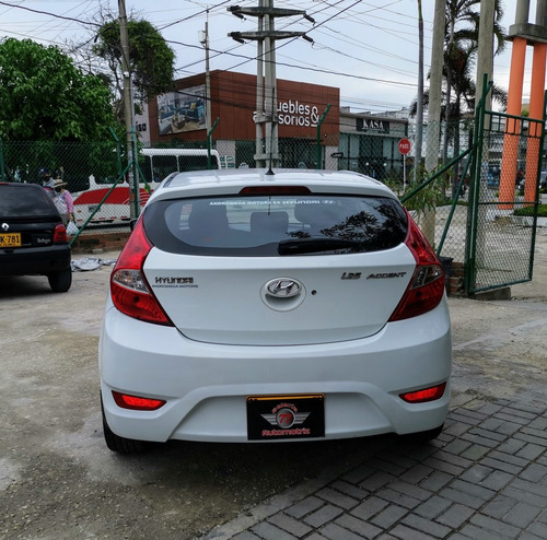 Hyundai Accent 2013 1.4l 5 P