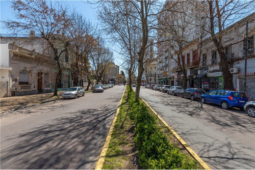 Imagen 6 de 29 de Local En Venta La Plata Sobre Diagonal 74 Dos Unid