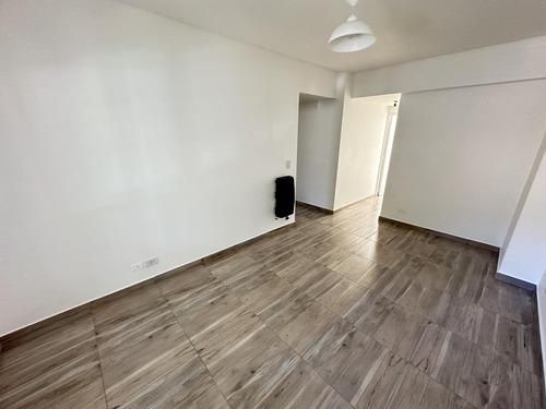 Luis Viale 2605 - Hermoso 2 Amb Con Patio Y Cocina Separada - Flores