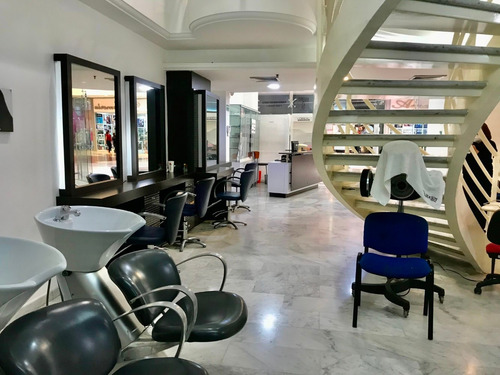 Imagen 7 de 14 de En Alquiler Local Para Peluquería En Sambil Paraguana