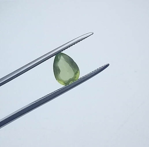 Peridoto 0.830 Cts Gota 6x5 Mm Pedra Preciosa A Verde Translucido Cor Forte Pedra Preciosa Extra Da Bahia Garantia Eterna