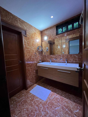 Casa En Venta En Colinas De Guataparo (ac)