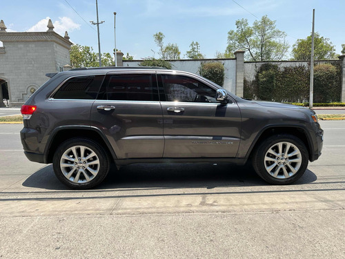 Jeep Grand Cherokee 5.7 Limited Lujo 4x4 At