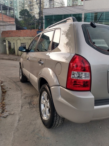 Imagem 8 de 15 de Hyundai Tucson Gl, 4x2, 2.0, 16v.