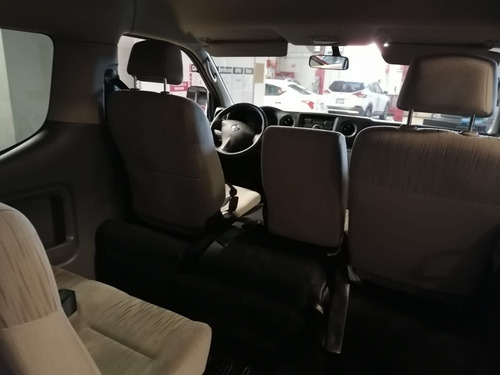 Imagen 10 de 15 de Nissan Urvan 2018 2.5 15 Pas Ampliapack Seg Die Mt