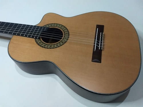 Imagem 6 de 9 de Violão Luthier Araujo Imbuia/cedro Cutway Nylon