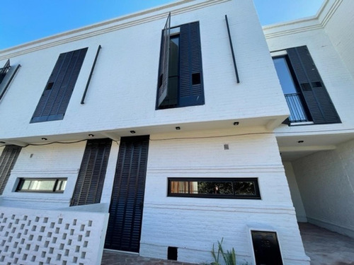 Imagen 4 de 23 de Triplex A Estrenar De Categoria En Venta, San Miguel.