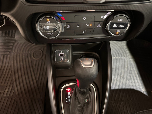 Imagen 17 de 24 de Fiat Cronos 1.3 Precisión Cvt Automático Cuero Stock #luis