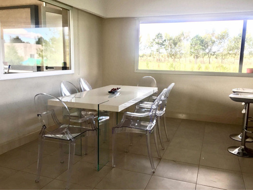 Imagen 13 de 30 de Cardales Forever Alquiler Vacacional Casa En Country Cardales Village 4 Hab.hasta 8 Pers. Pileta Climatizada Wifi Gym Tenis Plaza