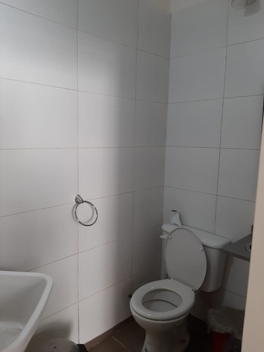 Imagen 4 de 14 de Venta Local Comercial Castelar Norte 5172