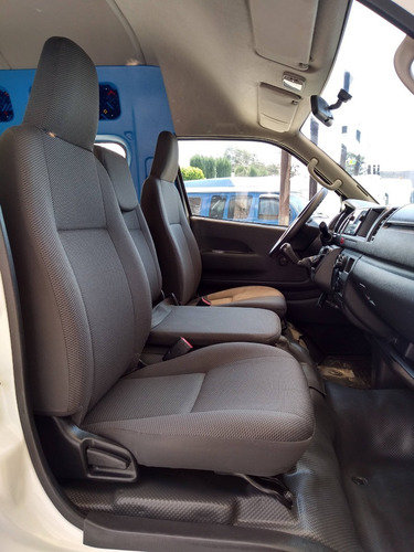 Imagen 11 de 15 de Toyota Hiace 2017 Pasajeros Motor 2.7