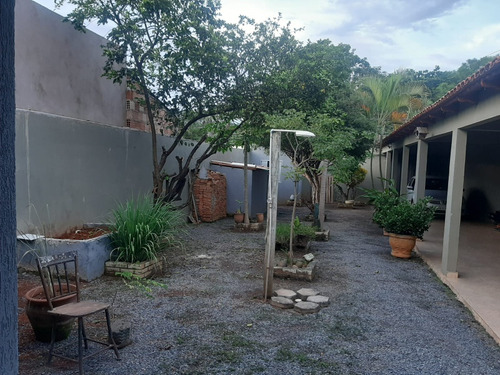 Casa Em Um Lindo Lugar