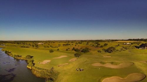 Imagen 15 de 19 de Carmelo Golf