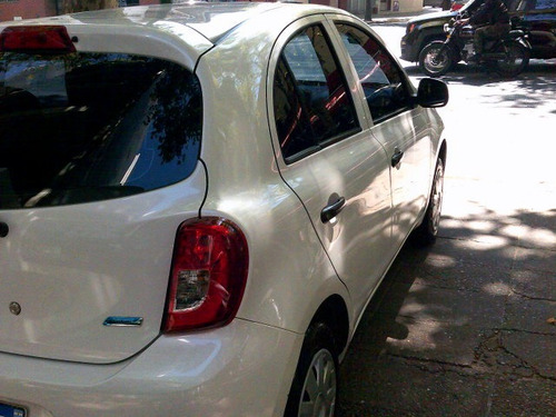 Nissan March 2017 Unica Mano Original De Fabrica