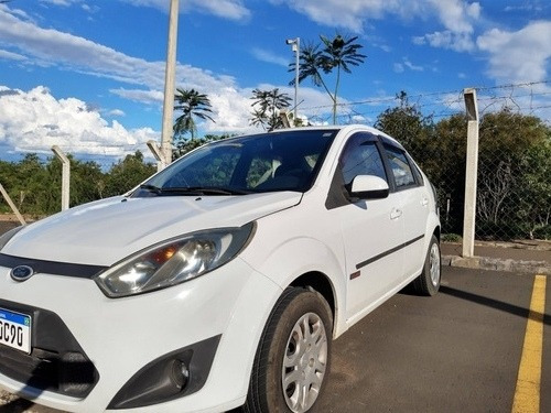 Imagem 1 de 9 de Ford Fiesta Sedan 2012 1.6 16v Se Flex 4p