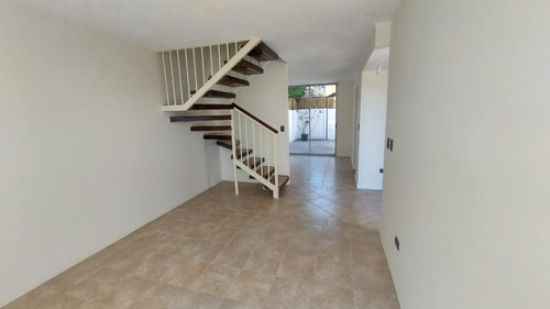 Casa En Altos De Quilicura (4d-3b) - Quilicura