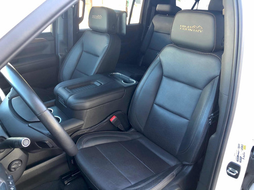 Imagen 10 de 14 de Chevrolet Suburban High Country