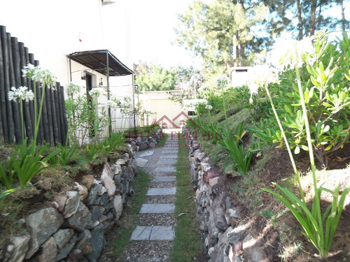 Venta De Casa De 3 Dormitorios En La Laguna Del Diario En Punta Del Este, Maldonado.- Ref: 1605