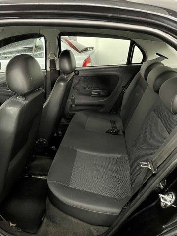Imagem 5 de 10 de Gol City Trend Titan 1.0 T. Flex 8v 4p