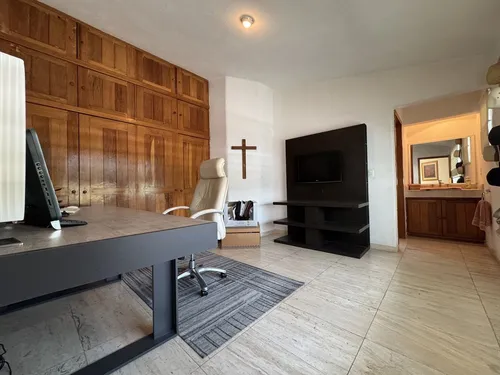 Céntrica Residencia En Venta- Rinconada Jacarandas