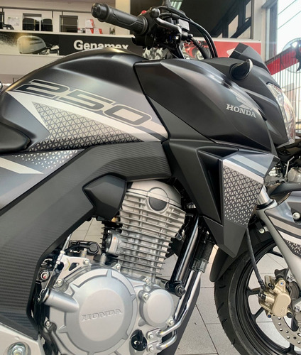 Imagen 9 de 20 de Honda Cb Twister 250 Modelo 2023! Puro Estilo Naked Genamax!