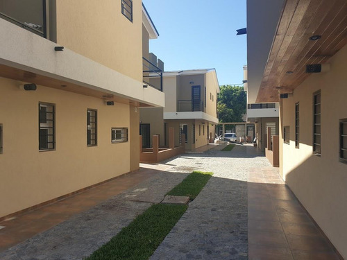 Hermoso Duplex A Estrenar Con Materiales De Excelencia