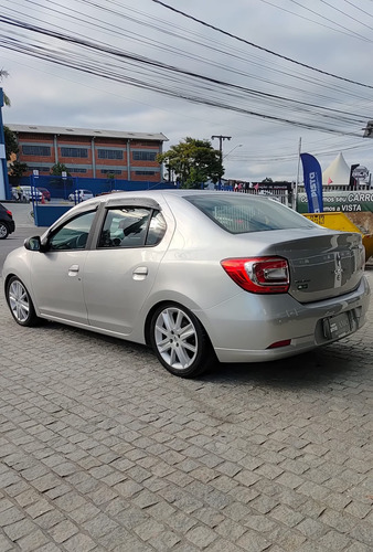 Renault Logan 1.6 Expression Hi-power 4p