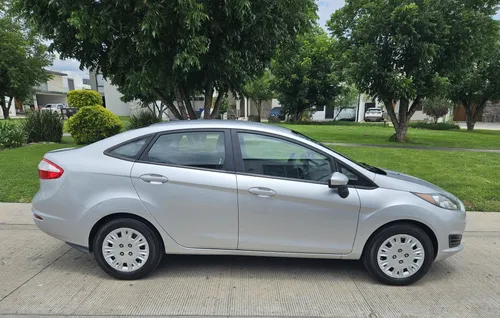 Ford Fiesta 1.6 S Sedan Mt