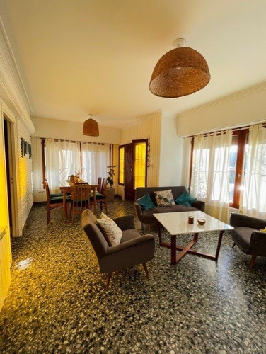 Imagen 2 de 22 de Venta Chalet En Ph Indep 4 Amb. Reciclado. Garage. Patio Y Terraza. Zona Punta Mogotes. Oportunidad