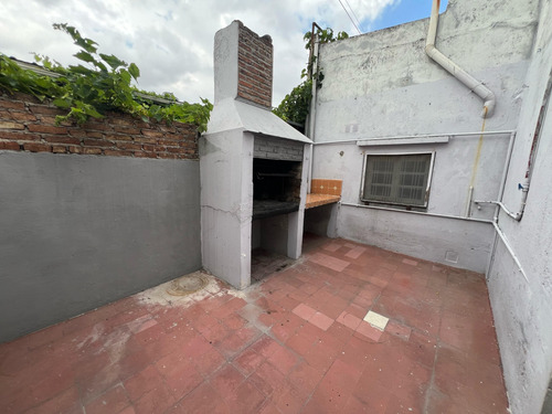 Alquiler Ph De 4 Ambientes Con Cochera En Sarandi