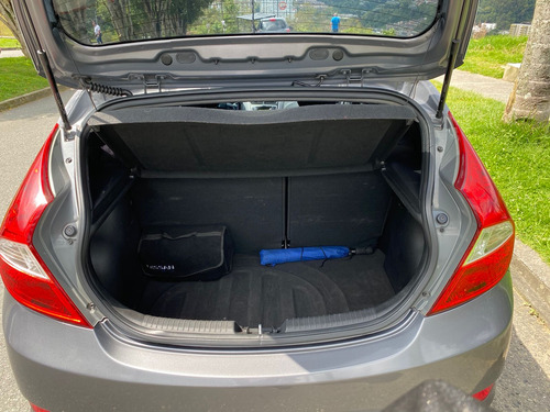 Hyundai I25 Hb Automático 2015