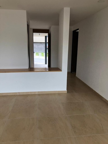 Imagen 21 de 30 de En Venta Casa En Zibata, Jardín, 3 Recamaras, Cuarto De Lava